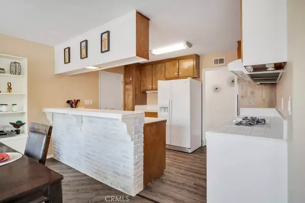 13678 Marchant AVE, Sylmar, CA 91342