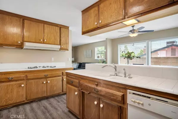 13678 Marchant AVE, Sylmar, CA 91342