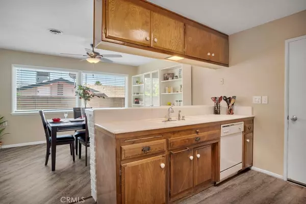 13678 Marchant AVE, Sylmar, CA 91342