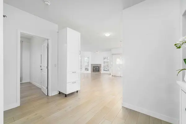 15204 Bannister RD SE #108, Calgary, AB T2X3T4