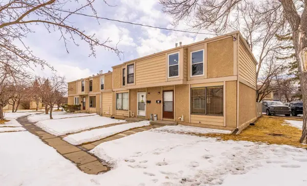 2319 56 ST NE #31, Calgary, AB T1Y 2M2