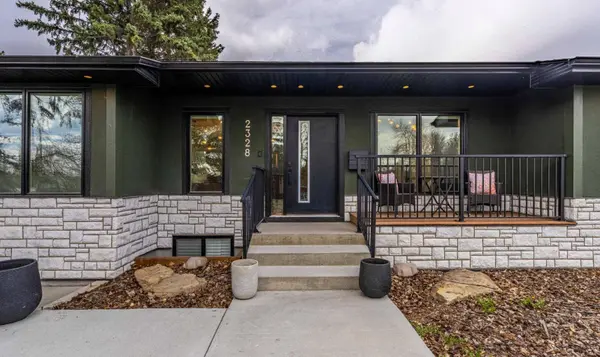 2328 58 AVE SW, Calgary, AB T3E 1N5