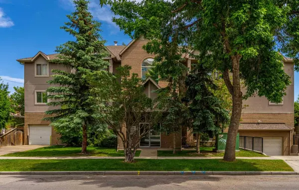 1422 Centre A ST NE #201, Calgary, AB T2E 2Z9