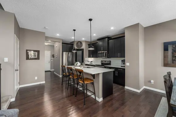 220 Copperpond GN SE, Calgary, AB T2Z 1H9
