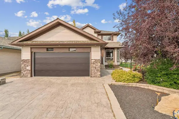 1116 Woodside WAY NW, Airdrie, AB T4B 2S3