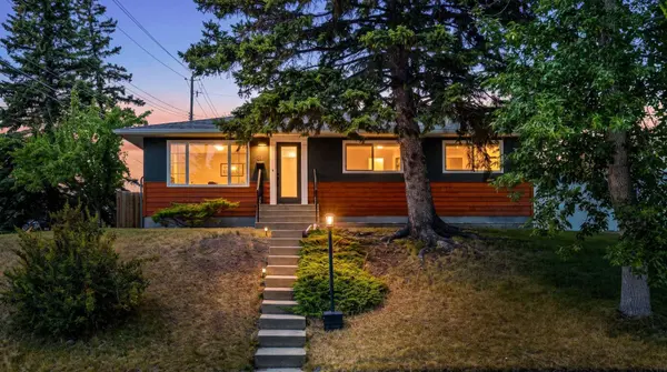 81 White Oak CRES SW