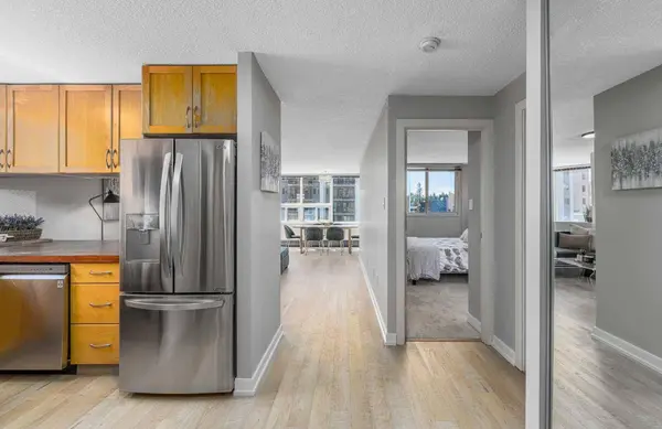 626 15 AVE SW #502, Calgary, AB T2R 0R5