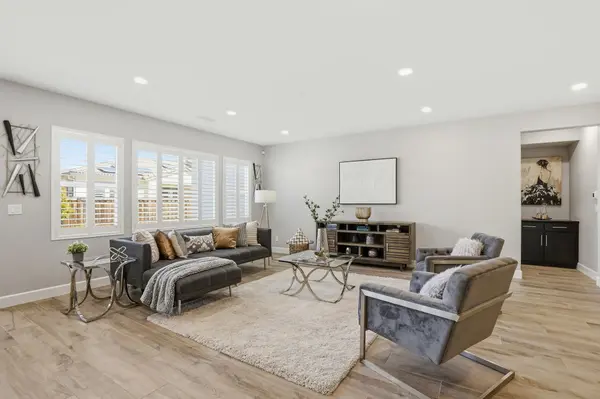 2542 Azalea Ave, Tracy, CA 95376-8210