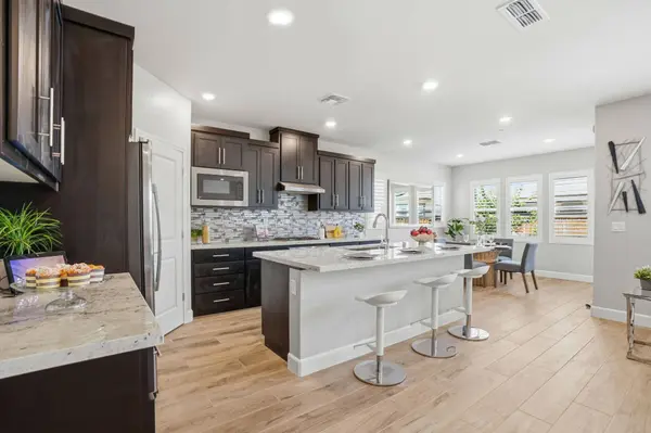 2542 Azalea Ave, Tracy, CA 95376-8210