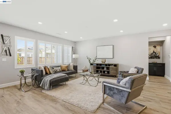 2542 Azalea Ave, Tracy, CA 95376
