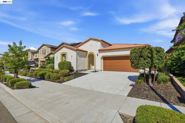 2542 Azalea Ave, Tracy, CA 95376