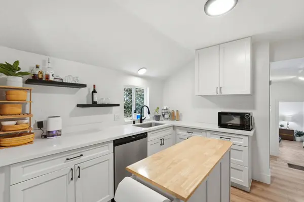 6110 Ralston Ave, Richmond, CA 94805-1517