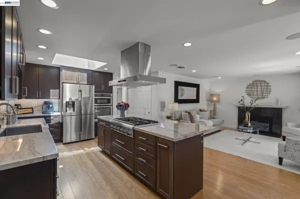 35596 Linda Dr, Fremont, CA 94536