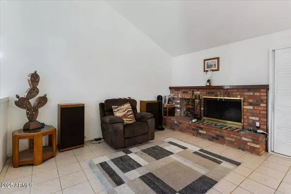 12001 N 53rd Avenue, Glendale, AZ 85304