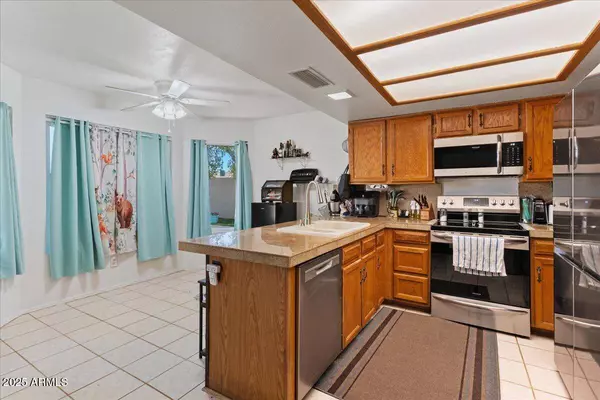 12001 N 53rd Avenue, Glendale, AZ 85304