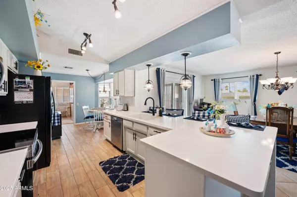 17602 N DESERT GLEN Drive, Sun City West, AZ 85375