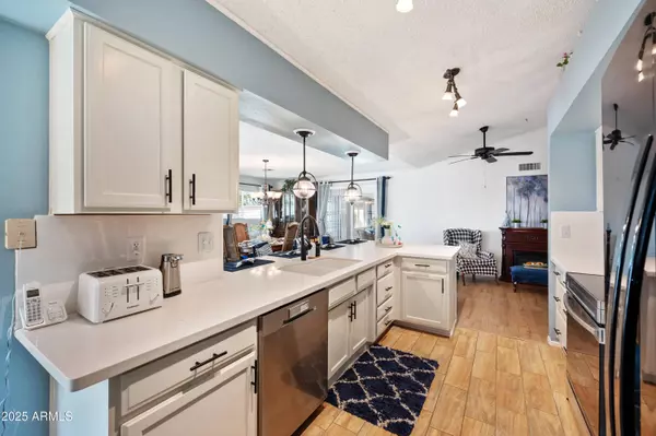 17602 N DESERT GLEN Drive, Sun City West, AZ 85375