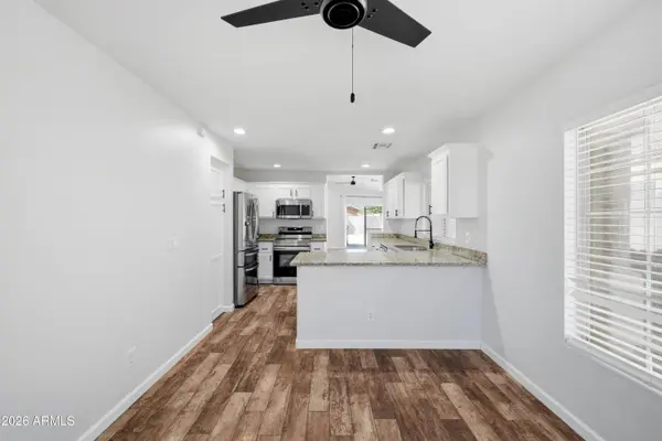 868 E LAREDO Street, Chandler, AZ 85225