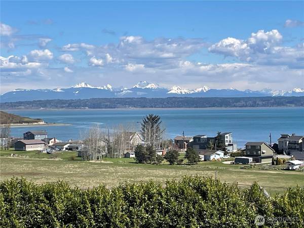 505 Michelle DR, Camano Island, WA 98282