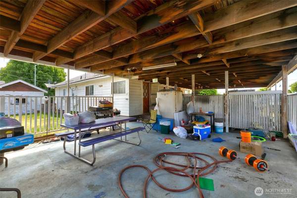 311 Franklin AVE, Toppenish, WA 98948