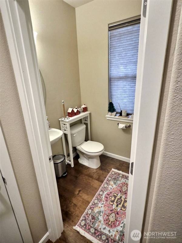 8936 28th WAY SE, Olympia, WA 98513