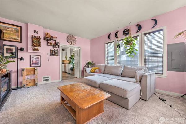 2138 Woburn ST, Bellingham, WA 98226