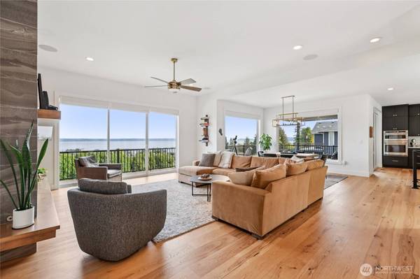 505 Michelle DR, Camano Island, WA 98282
