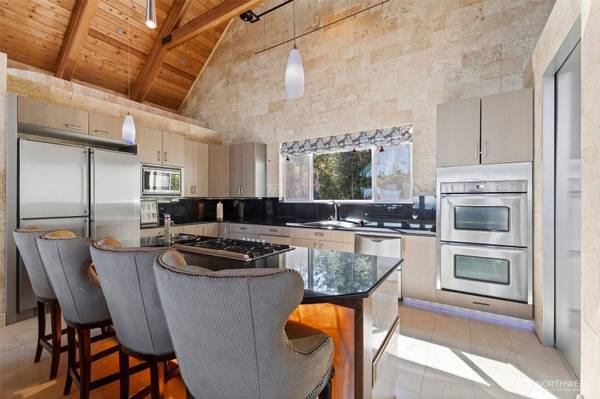 51 Willows LN, Friday Harbor, WA 98250