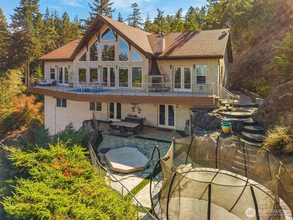 51 Willows LN, Friday Harbor, WA 98250