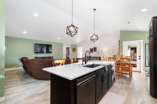 1205 Ashlynn CT, Everson, WA 98247