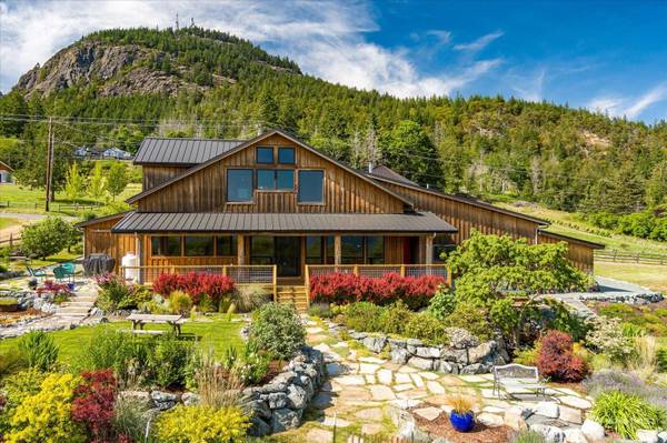 5638 Campbell Lake RD, Anacortes, WA 98221