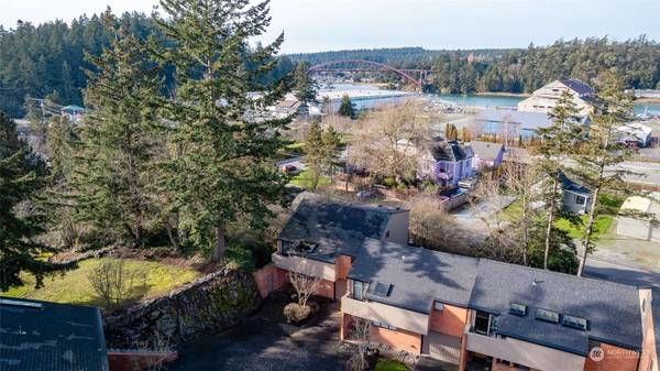 812 Whatcom ST #104, La Conner, WA 98257