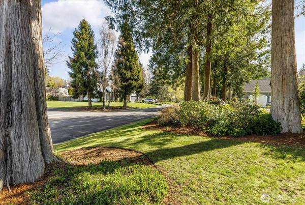 2305 Lake Park DR, Anacortes, WA 98221