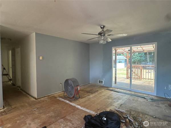 6225 SE 84th PL, Marysville, WA 98270