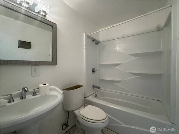 6225 SE 84th PL, Marysville, WA 98270