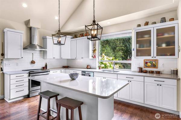 697 Chuckanut DR N, Bellingham, WA 98229