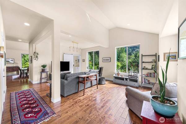 697 Chuckanut DR N, Bellingham, WA 98229