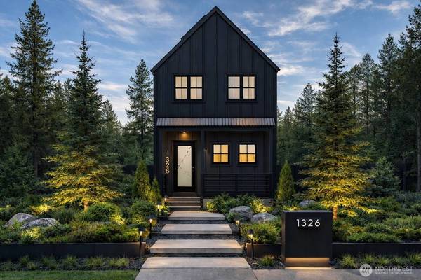 1326 St Paul ST, Bellingham, WA 98226