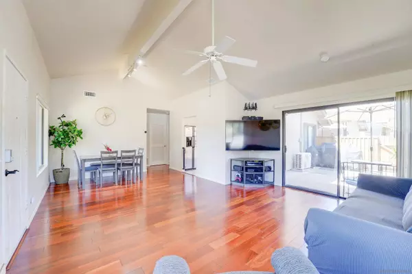 5449 Escarchosa Lane, San Diego, CA 92124