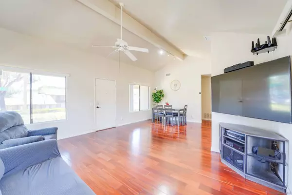 5449 Escarchosa Lane, San Diego, CA 92124