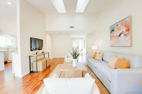 7115 Manzanita St, Carlsbad, CA 92011