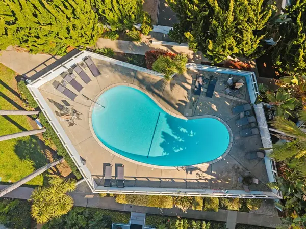 2360 Torrey Pines Rd #28, La Jolla, CA 92037