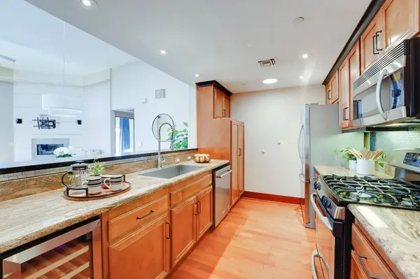 3990 Centre #307, San Diego, CA 92103