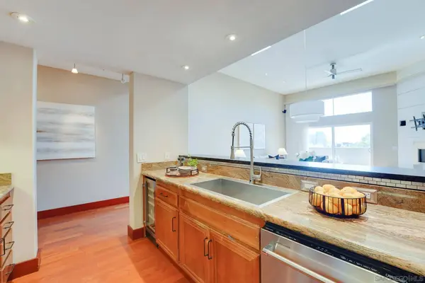 3990 Centre #307, San Diego, CA 92103