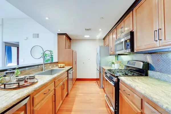 3990 Centre #307, San Diego, CA 92103