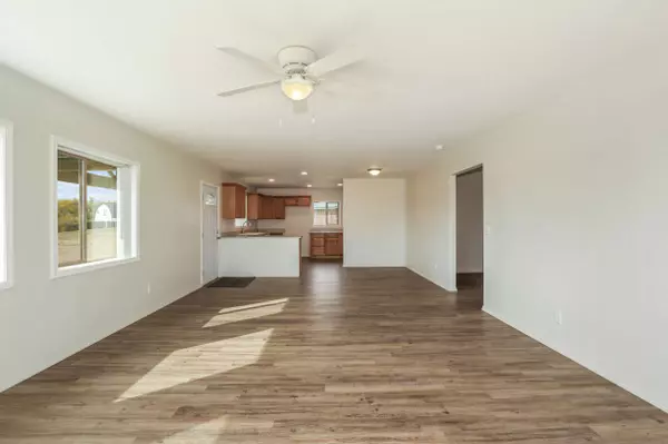 1994 S Sierra Dr, Dewey, AZ 86327-6532