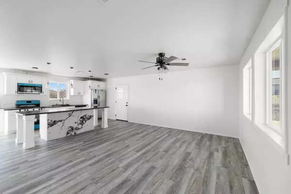 20670 E Wagon Way, Mayer, AZ 86333-2608