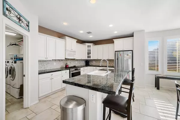 1158 N Stillness Dr, Prescott Valley, AZ 86314-1983