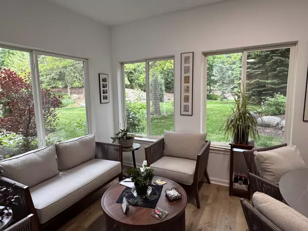 65 Cherokee Circle #102, Madison, WI 53704