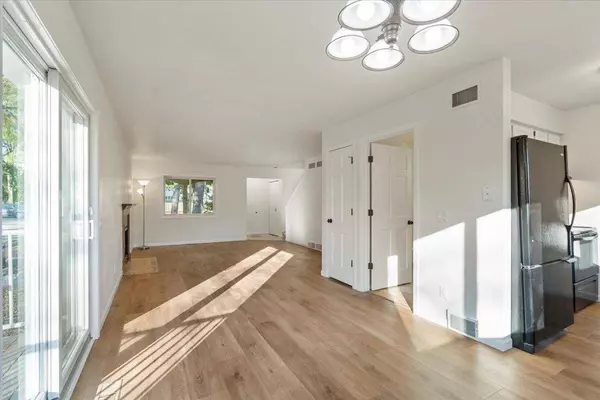 949 S Gammon Road, Madison, WI 53719